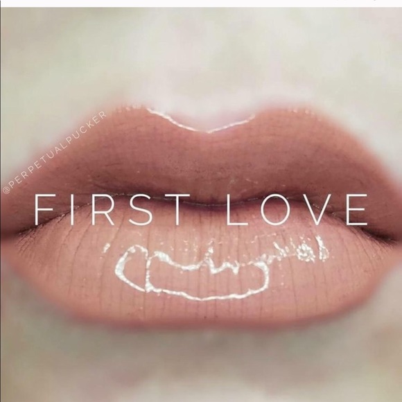 LipSense lipstick unopened color First Love